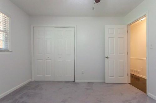 19 Hidden Lk Ct, Stockbridge GA 30281-1200 exterior