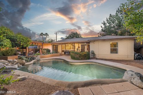 2807 11 Ave, Phoenix AZ 85021-7111 exterior