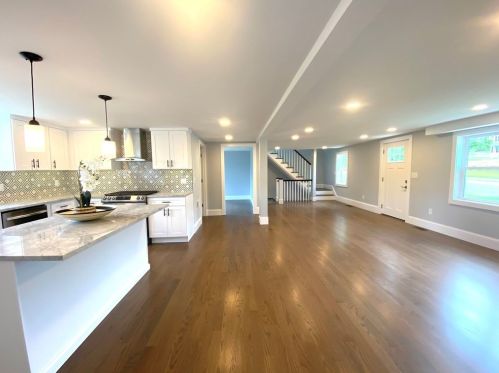 47 Boston Rd, Southborough MA  01772-1617 exterior