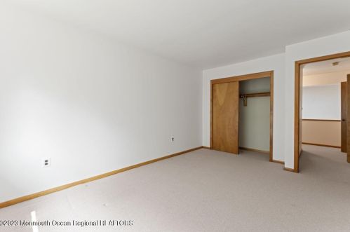 73 Wigwam Ln, Tinton Falls NJ 07724-3176 exterior