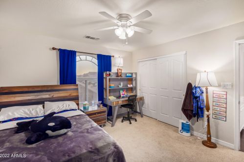 1004 Amberwood Dr, Phoenix AZ  85048-1937 exterior