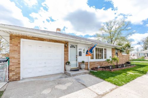 4401 Clinton Ave, Forest View, IL 60402-4310