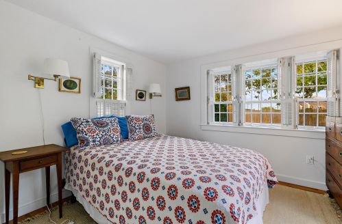 156 Chatham Bars Ave, Chatham MA 02633-2343 exterior