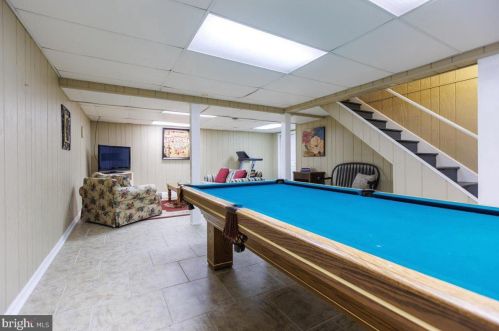 33 Winthrop Rd, Trenton NJ 08648-1557 exterior