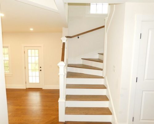 327 Quincy St, Fall River MA  02720-4421 exterior