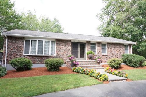 139 High St, Topsfield MA  01983-1404 exterior