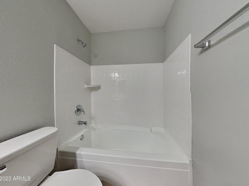 3214 Abraham Ln, Phoenix AZ  85027-2246 exterior