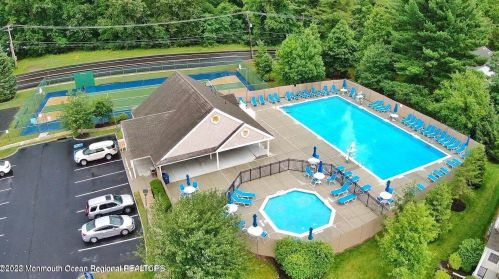 92 Brookfield Dr, Jackson Twp NJ  08527-3876 exterior