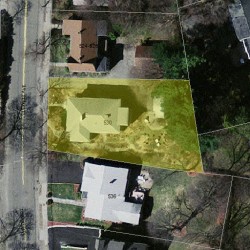 530 Lowell Ave, Newton MA 02460-2353 aerial view