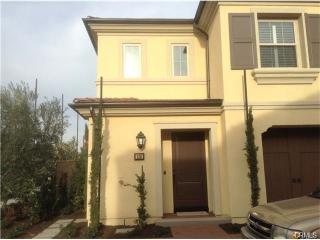 116 Oasis, Irvine CA  92620-7315 exterior