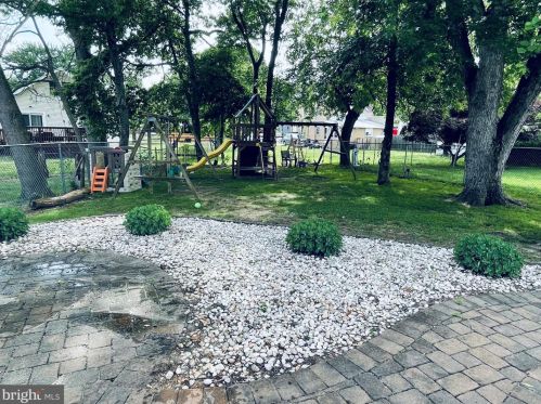 512 Pennsylvania Ave, West Deptford NJ 08063-1224 exterior