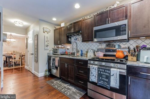 2405 Beacon Hl Dr, Erial NJ 08081-1106 exterior