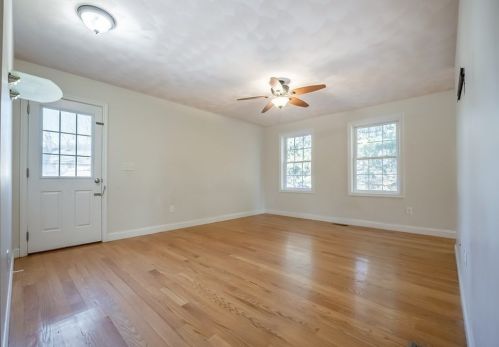 123 Pleasant Vly St, Methuen MA 01844-7227 exterior