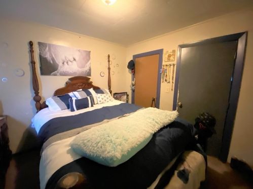 189 Hamlet St, Fall River MA 02724-3363 exterior