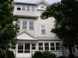607 Washington St, Newton, MA 02458-1451