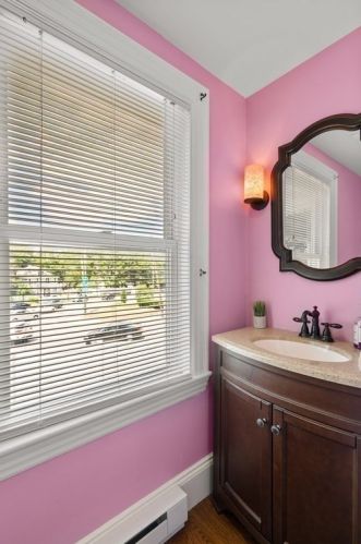 2054 Beacon St, Newton MA 02468-1445 exterior