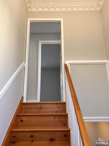 4 Mahan St, Tenafly NJ  07670-1822 exterior