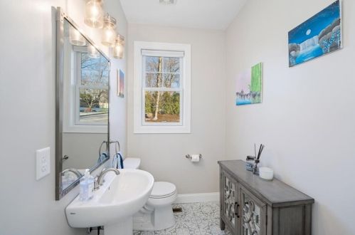 106 Gregory Dr, Seekonk MA  02771-4308 exterior