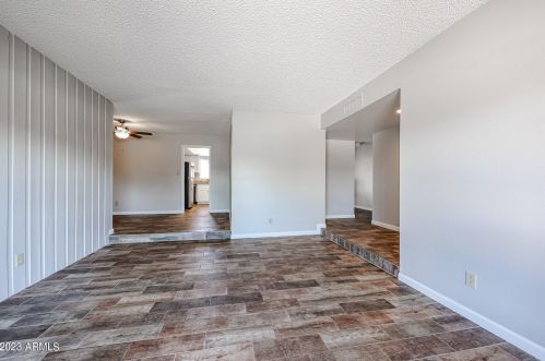 11237 32nd Pl, Phoenix AZ  85028-2702 exterior