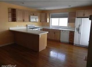 231 Captain Eames Cir, Ashland MA  01721-3915 exterior