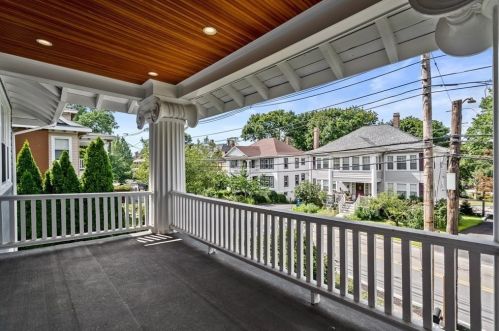 542 Eliot St, Milton, MA 02186-1636