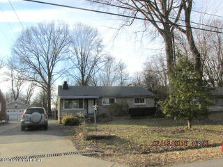 5110 Braidwood Dr, Louisville, KY 40219-2002