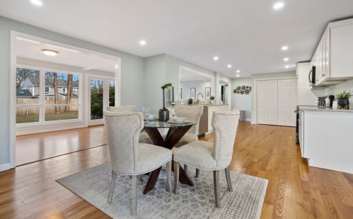 39 Sunset Dr, Seekonk MA 02771-4511 exterior