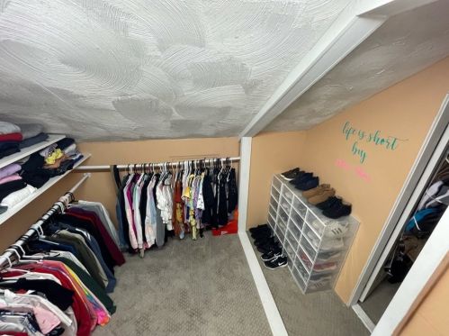 242 Maxfield St, New Bedford MA 02740-5229 exterior