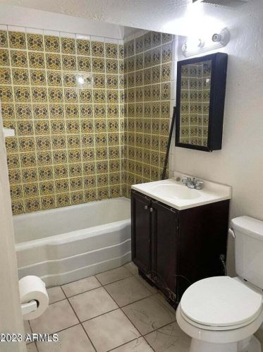 3810 9th Pl, Phoenix AZ  85014-5012 exterior