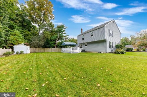 34 Pelham Dr, West Deptford NJ 08051-1736 exterior