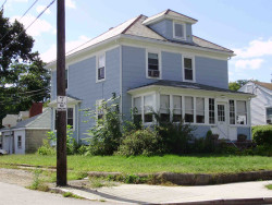 250 River St, Newton, MA 02465-1436