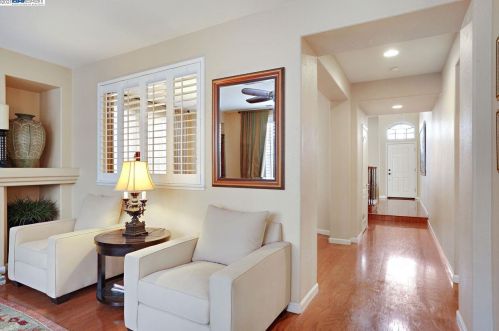 2349 Pacifica Ct, San Leandro CA 94577 exterior