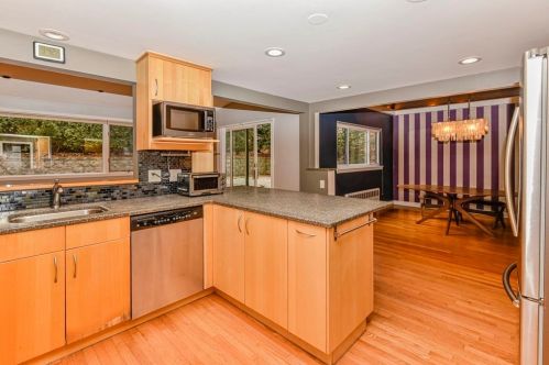 230 Austin St, Newton MA 02465-2501 exterior