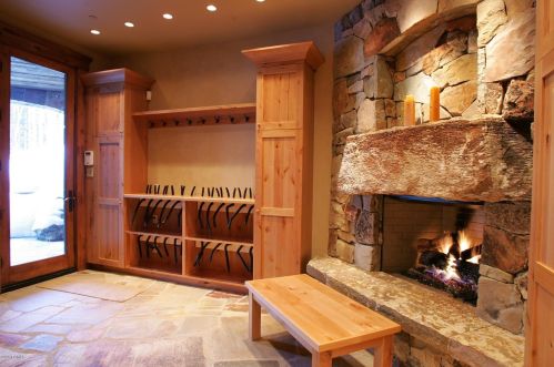 91 White Pne Cyn Rd, Park City UT 84060-6514 exterior