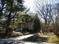 168 Mount Vernon St, Newton, MA 02465-2517