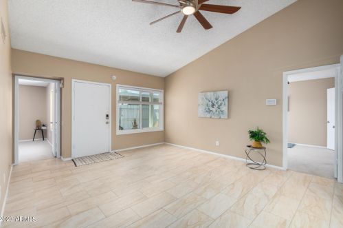 7009 42nd Pl, Phoenix, AZ 85042-8910