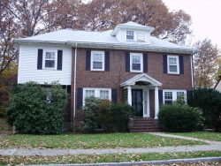 124 Garland Rd, Newton, MA 02459-1710