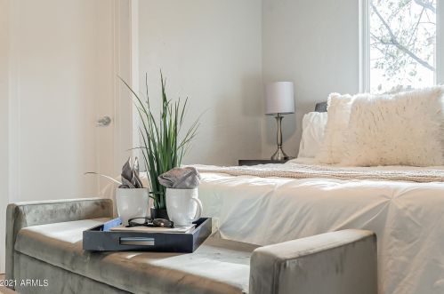 1626 Adams St, Phoenix AZ  85007-2606 exterior