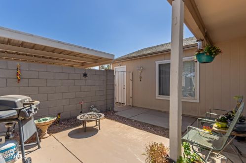 7002 42nd St, Phoenix AZ 85032-2205 exterior