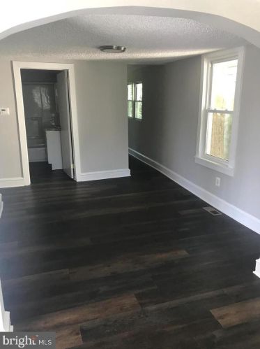 34 Bellevue Ave, West Deptford NJ  08096-3206 exterior