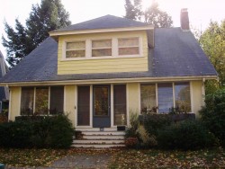 30 Canterbury Rd, Newton, MA 02461-1320