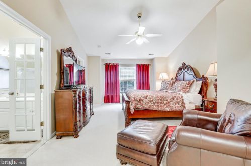 5424 Wooded Way, Columbia MD 21044-5722 exterior