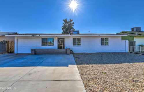 1129 Ardmore Rd, Phoenix, AZ 85042-7812