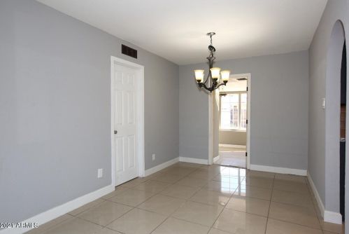 2931 39 Dr, Phoenix AZ 85029-1903 exterior