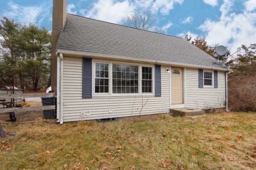 9 Falmouth Rd, Plymouth, MA 02360-1211