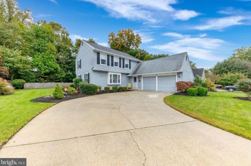 34 Pelham Dr, West Deptford, NJ 08051-1715