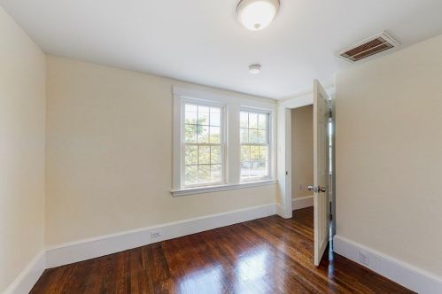 6 Pine Grove St, Milton MA  02186-4314 exterior