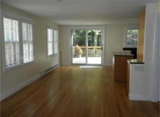 148 Oak St, Needham MA  02492-2216 exterior