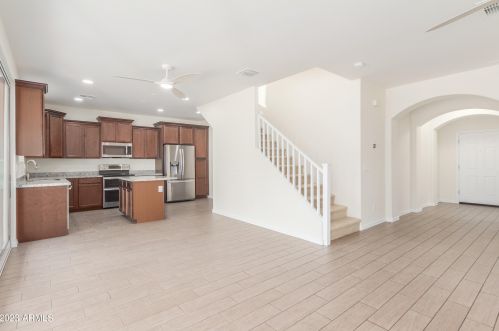 817 Constance Way, Phoenix AZ  85042 exterior