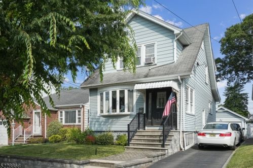 30 Baldwin Pl, Belleville, NJ 07109-1742